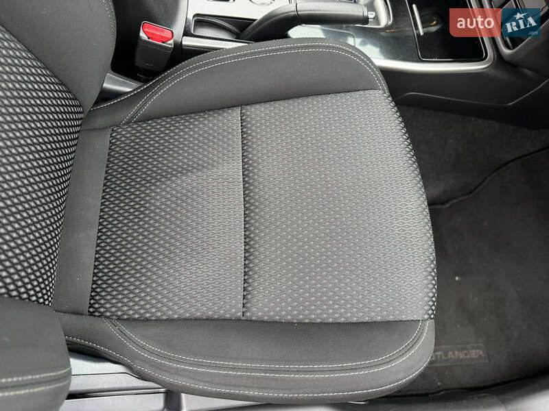 Позашляховик / Кросовер Mitsubishi Outlander 2018 в Харкові фото 55 Позашляховик / Кросовер Mitsubishi Outlander 2018 в Харкові