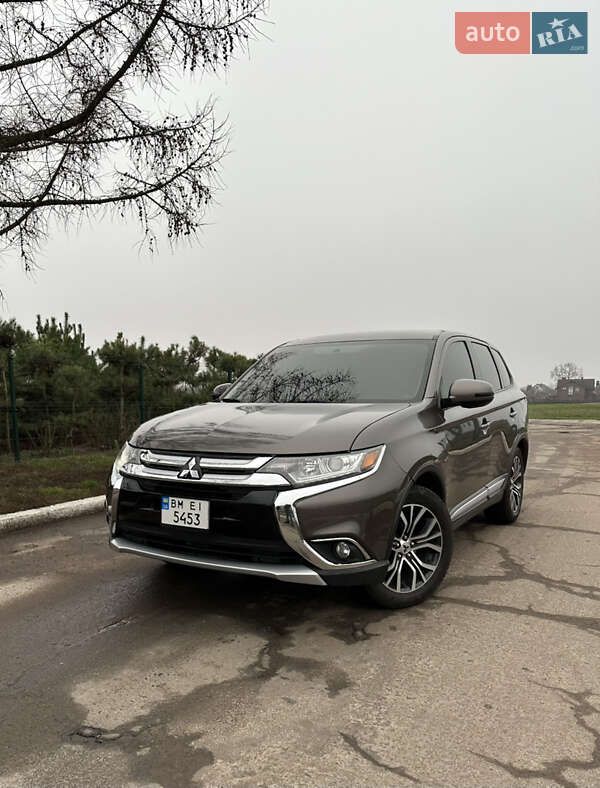 Внедорожник / Кроссовер Mitsubishi Outlander 2015 в Сумах фото Внедорожник / Кроссовер Mitsubishi Outlander 2015 в Сумах