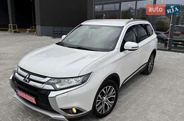 Внедорожник / Кроссовер Mitsubishi Outlander 2016 в Тернополе