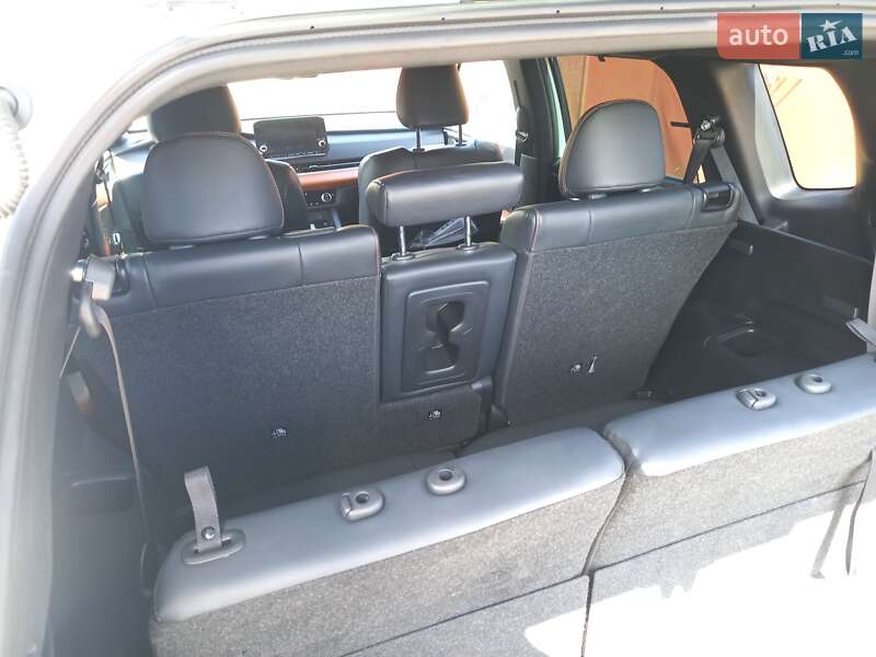 Внедорожник / Кроссовер Mitsubishi Outlander 2022 в Черкассах