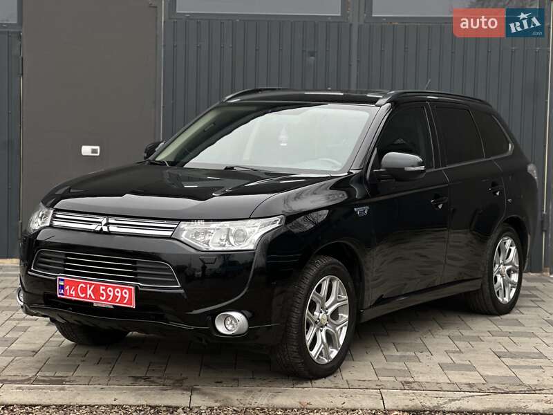 Позашляховик / Кросовер Mitsubishi Outlander 2013 в Івано-Франківську