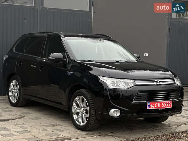 Позашляховик / Кросовер Mitsubishi Outlander 2013 в Івано-Франківську