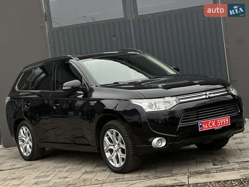 Позашляховик / Кросовер Mitsubishi Outlander 2013 в Івано-Франківську