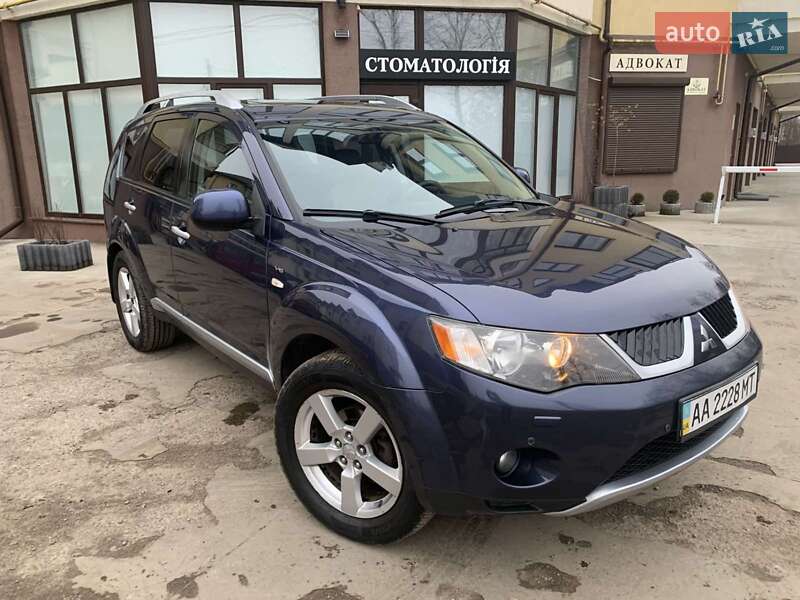Внедорожник / Кроссовер Mitsubishi Outlander 2008 в Богородчанах