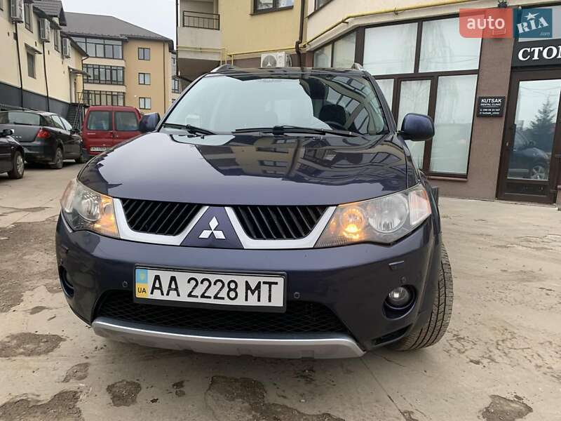 Внедорожник / Кроссовер Mitsubishi Outlander 2008 в Богородчанах