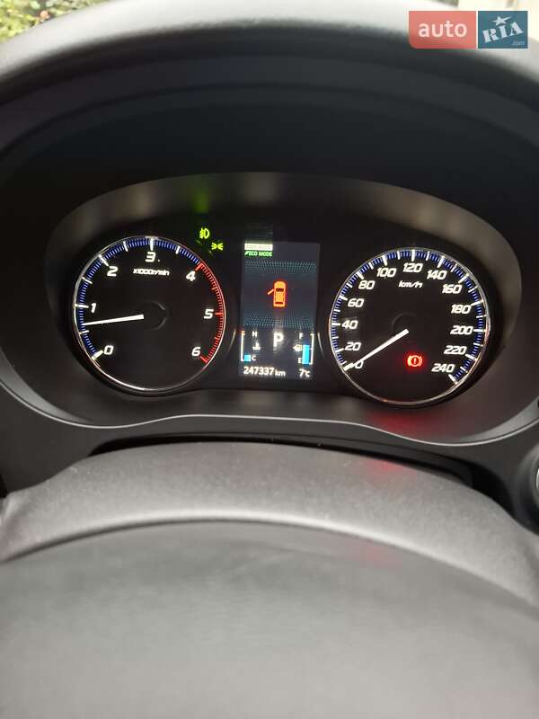 Позашляховик / Кросовер Mitsubishi Outlander 2012 в Ужгороді