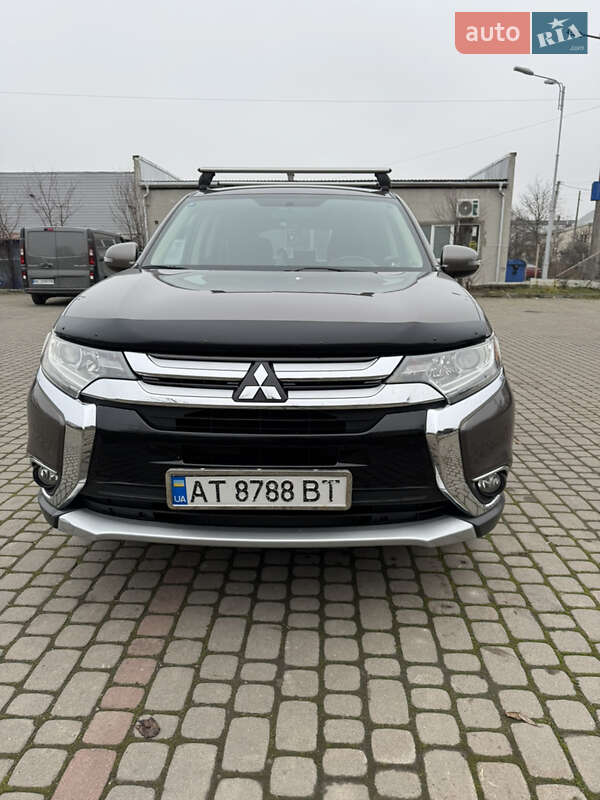 Позашляховик / Кросовер Mitsubishi Outlander 2016 в Івано-Франківську фото 4 Позашляховик / Кросовер Mitsubishi Outlander 2016 в Івано-Франківську