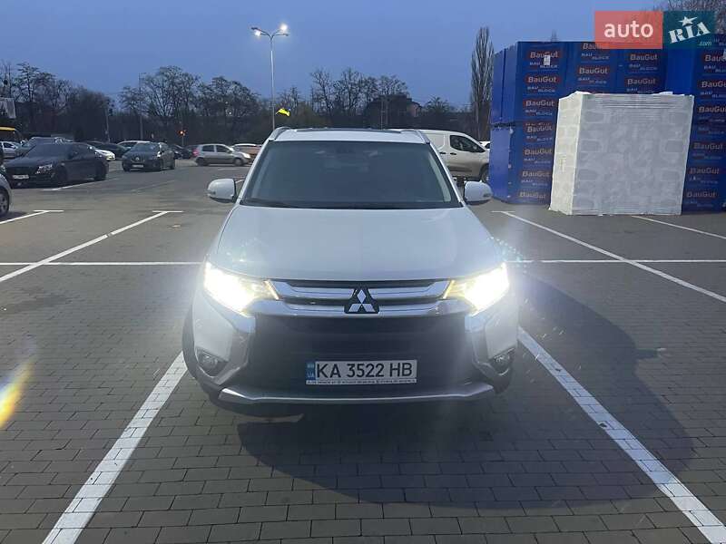 Mitsubishi Outlander 2017