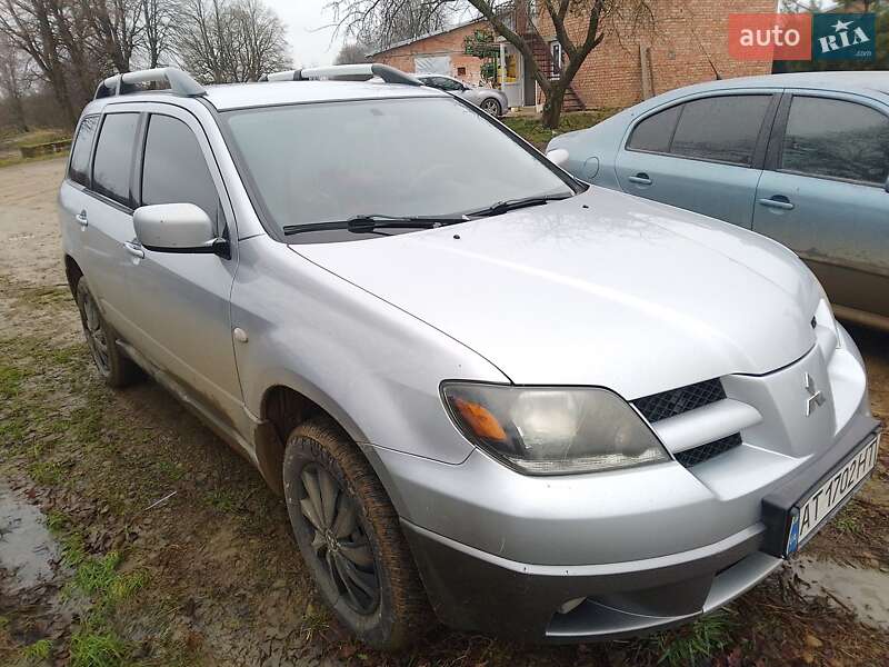 Внедорожник / Кроссовер Mitsubishi Outlander 2004 в Стрые фото 7 Внедорожник / Кроссовер Mitsubishi Outlander 2004 в Стрые