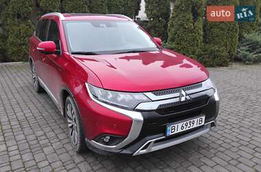Позашляховик / Кросовер Mitsubishi Outlander 2019 в Харкові
