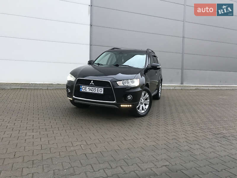 Позашляховик / Кросовер Mitsubishi Outlander 2011 в Києві