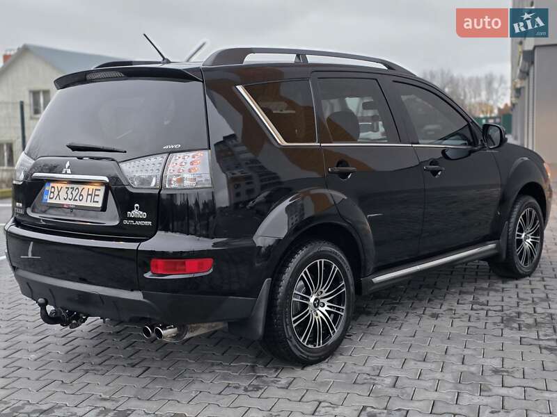 Внедорожник / Кроссовер Mitsubishi Outlander 2012 в Хмельницком