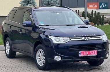 Позашляховик / Кросовер Mitsubishi Outlander 2012 в Луцьку