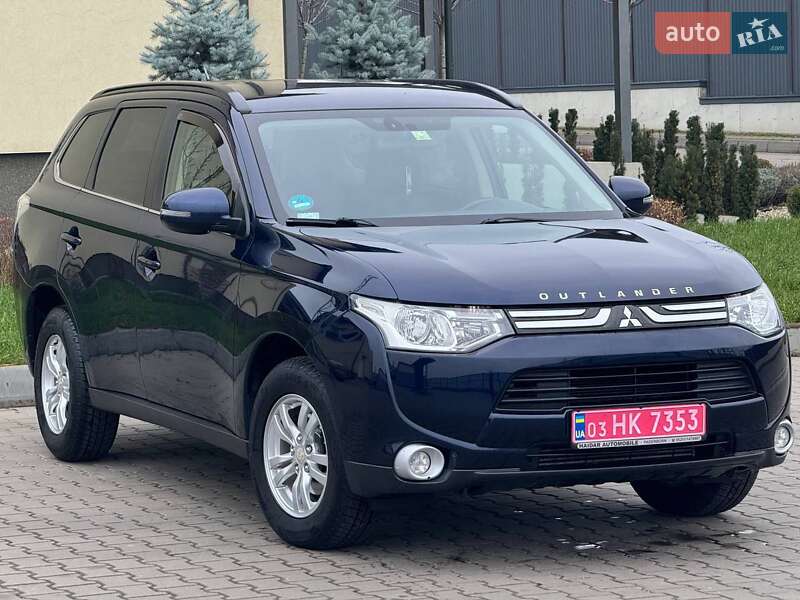 Позашляховик / Кросовер Mitsubishi Outlander 2012 в Луцьку