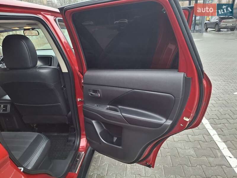 Позашляховик / Кросовер Mitsubishi Outlander 2019 в Вінниці