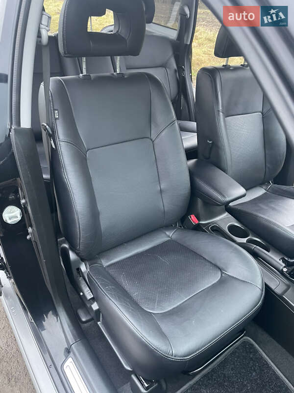 Внедорожник / Кроссовер Mitsubishi Outlander 2006 в Ровно