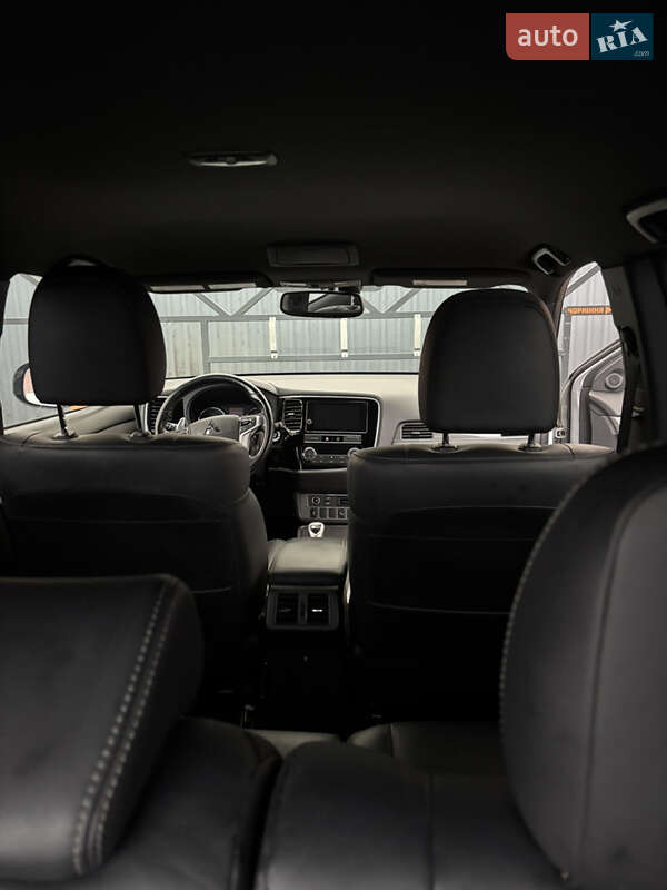 Внедорожник / Кроссовер Mitsubishi Outlander 2018 в Харькове