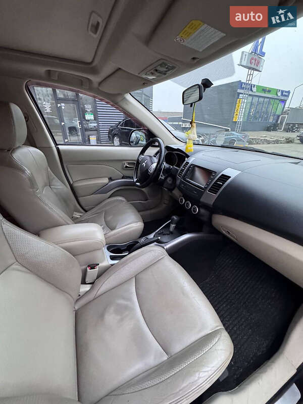 Позашляховик / Кросовер Mitsubishi Outlander 2007 в Запоріжжі фото 16 Позашляховик / Кросовер Mitsubishi Outlander 2007 в Запоріжжі