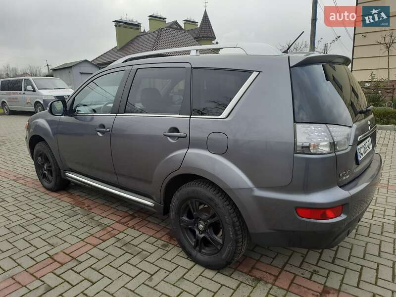 Внедорожник / Кроссовер Mitsubishi Outlander 2009 в Золочеве