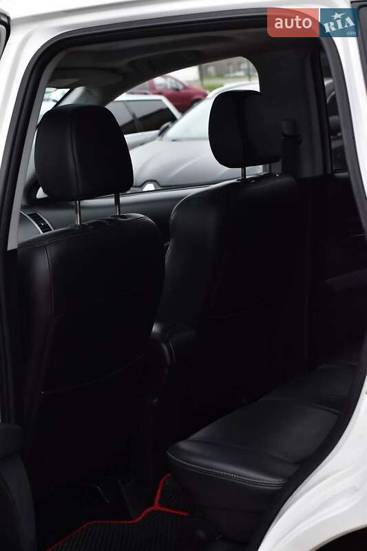 Позашляховик / Кросовер Mitsubishi Outlander 2008 в Кривому Розі фото 4 Позашляховик / Кросовер Mitsubishi Outlander 2008 в Кривому Розі