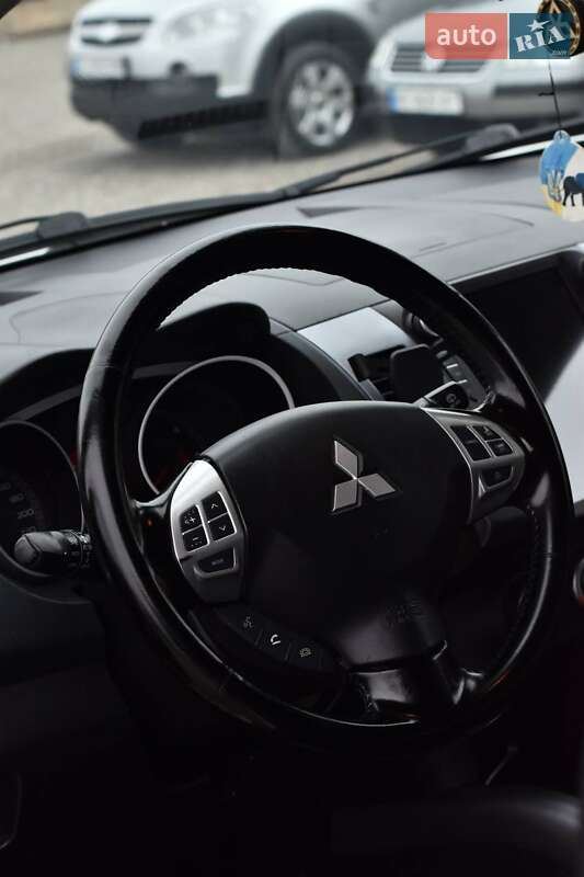 Позашляховик / Кросовер Mitsubishi Outlander 2008 в Кривому Розі фото 53 Позашляховик / Кросовер Mitsubishi Outlander 2008 в Кривому Розі