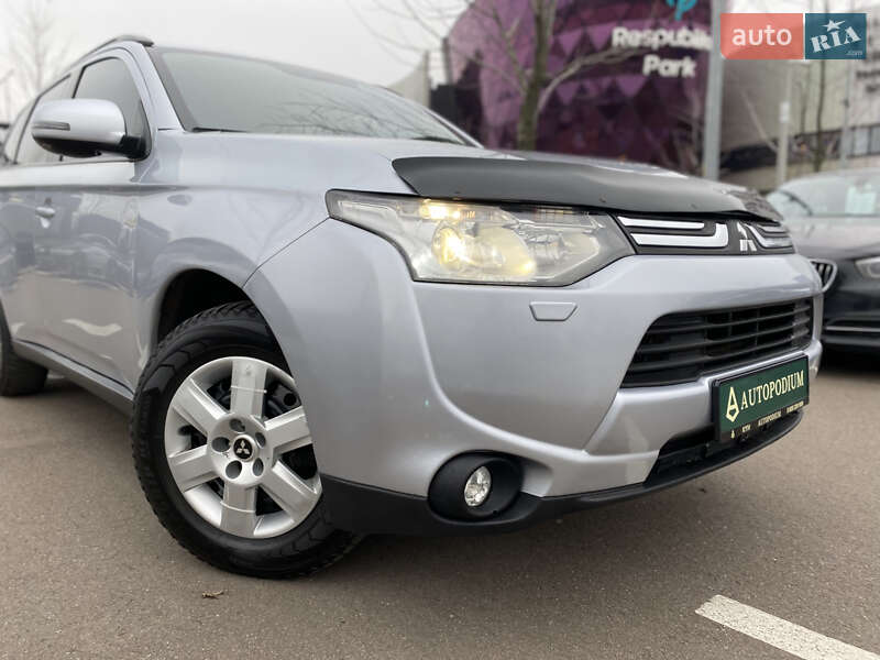 Позашляховик / Кросовер Mitsubishi Outlander 2012 в Києві фото 5 Позашляховик / Кросовер Mitsubishi Outlander 2012 в Києві