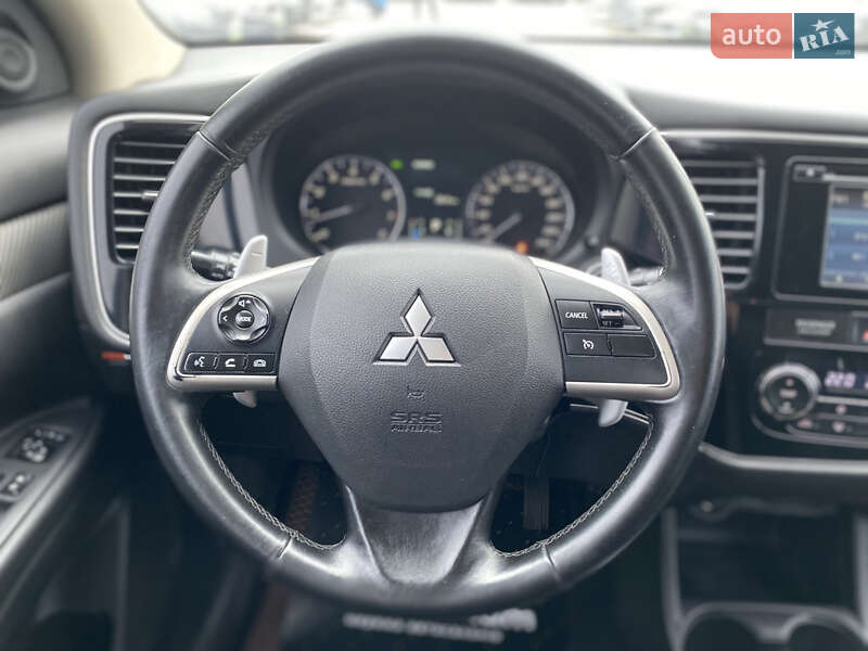 Позашляховик / Кросовер Mitsubishi Outlander 2012 в Києві фото 22 Позашляховик / Кросовер Mitsubishi Outlander 2012 в Києві