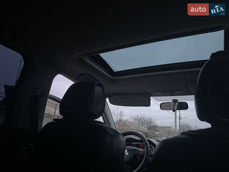 Внедорожник / Кроссовер Mitsubishi Outlander 2007 в Николаеве фото 18 Внедорожник / Кроссовер Mitsubishi Outlander 2007 в Николаеве