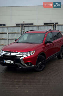 Внедорожник / Кроссовер Mitsubishi Outlander 2020 в Львове