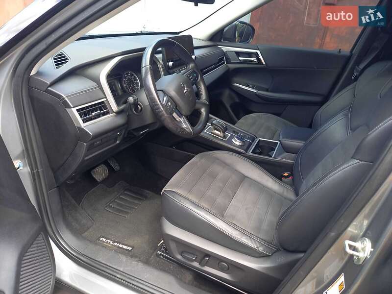 Внедорожник / Кроссовер Mitsubishi Outlander 2021 в Черкассах фото 40 Внедорожник / Кроссовер Mitsubishi Outlander 2021 в Черкассах