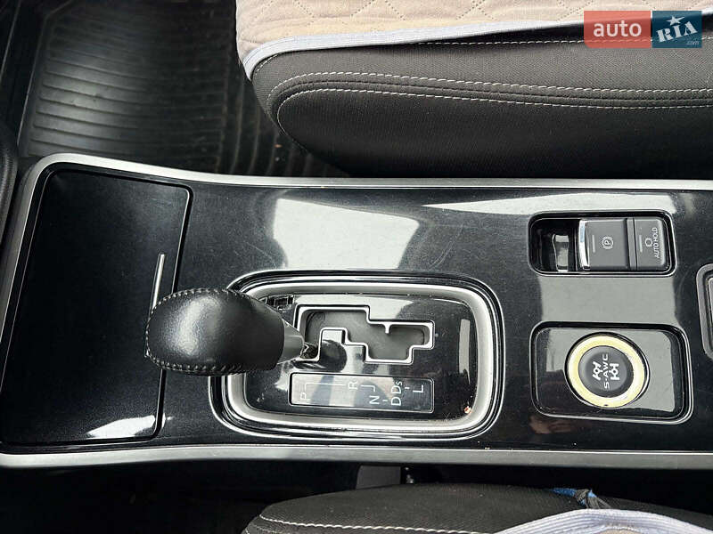 Позашляховик / Кросовер Mitsubishi Outlander 2017 в Львові фото 24 Позашляховик / Кросовер Mitsubishi Outlander 2017 в Львові