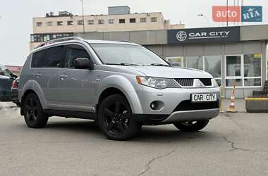 Внедорожник / Кроссовер Mitsubishi Outlander 2007 в Киеве