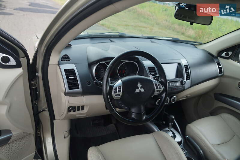 Внедорожник / Кроссовер Mitsubishi Outlander 2008 в Броварах фото 32 Внедорожник / Кроссовер Mitsubishi Outlander 2008 в Броварах