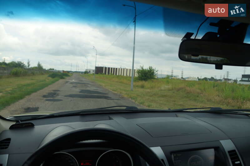 Внедорожник / Кроссовер Mitsubishi Outlander 2008 в Броварах фото 62 Внедорожник / Кроссовер Mitsubishi Outlander 2008 в Броварах