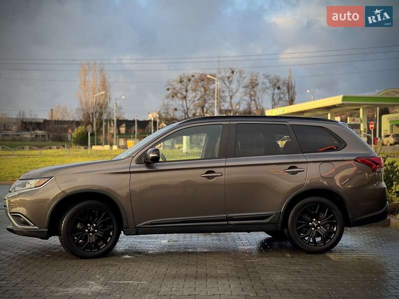 Внедорожник / Кроссовер Mitsubishi Outlander 2018 в Харькове фото 8 Внедорожник / Кроссовер Mitsubishi Outlander 2018 в Харькове