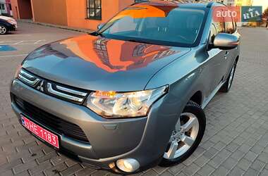 Внедорожник / Кроссовер Mitsubishi Outlander 2013 в Львове