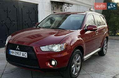 Внедорожник / Кроссовер Mitsubishi Outlander 2011 в Одессе