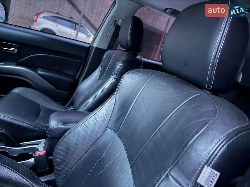 Внедорожник / Кроссовер Mitsubishi Outlander 2007 в Ахтырке