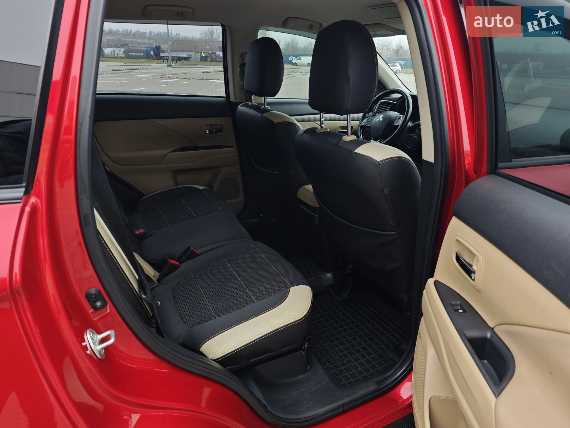 2015 Mitsubishi Outlander - мініатюра 13