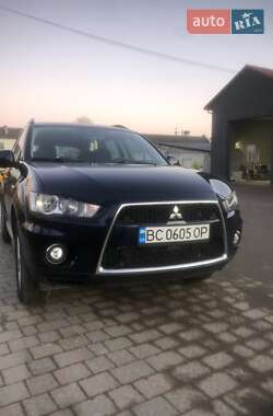 Внедорожник / Кроссовер Mitsubishi Outlander 2010 в Николаеве
