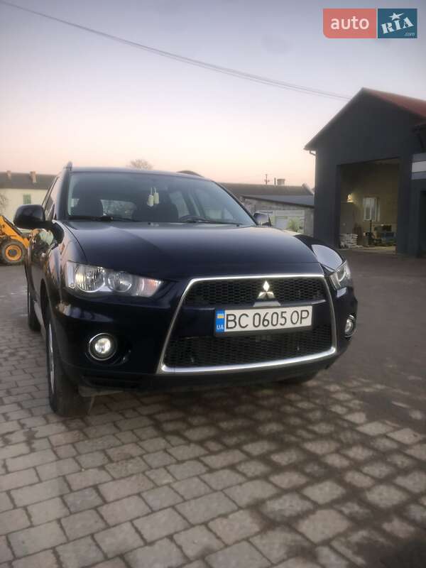 Mitsubishi Outlander 2010