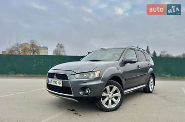 Позашляховик / Кросовер Mitsubishi Outlander 2010 в Івано-Франківську