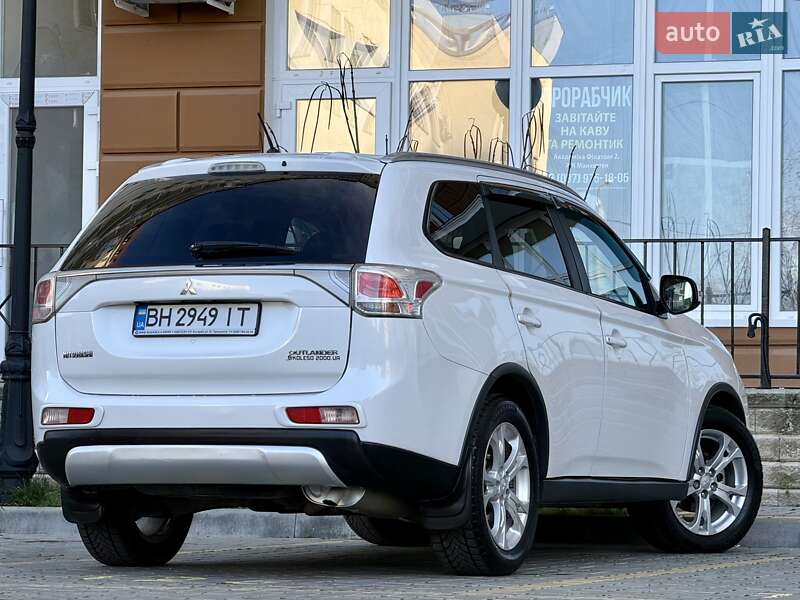 Mitsubishi Outlander 2014