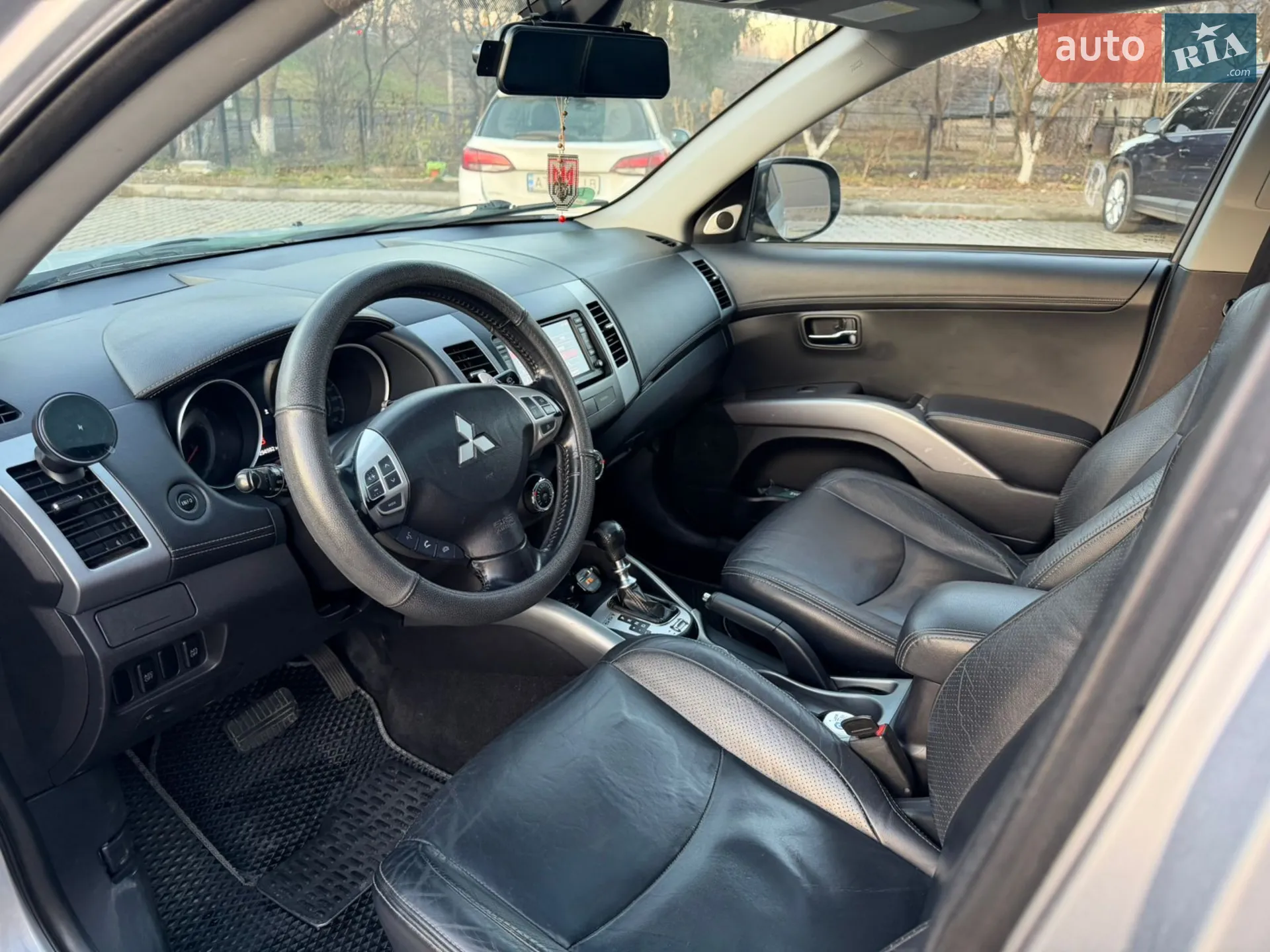 2010 Mitsubishi Outlander - мініатюра 15