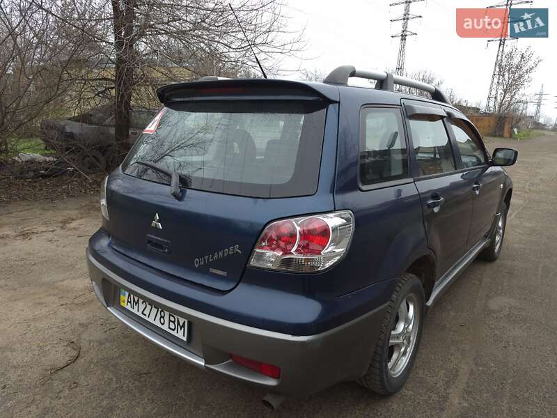 Позашляховик / Кросовер Mitsubishi Outlander 2003 в Миколаєві