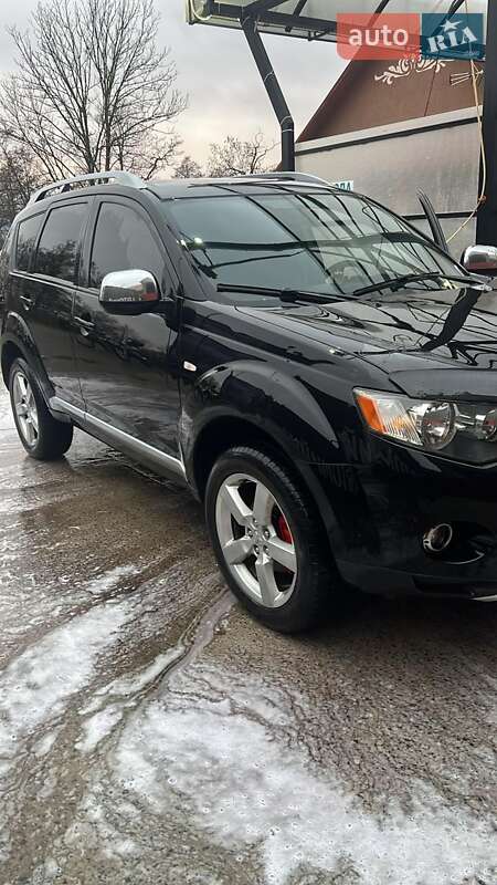 Позашляховик / Кросовер Mitsubishi Outlander 2006 в Сваляві фото 20 Позашляховик / Кросовер Mitsubishi Outlander 2006 в Сваляві