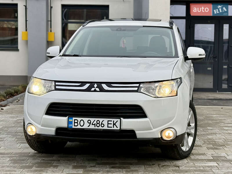 Mitsubishi Outlander 2012