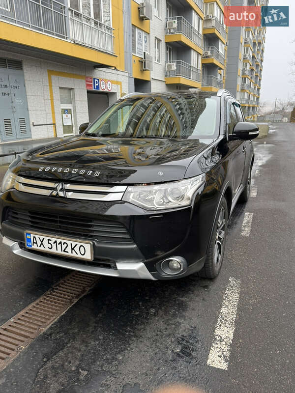 Mitsubishi Outlander 2014