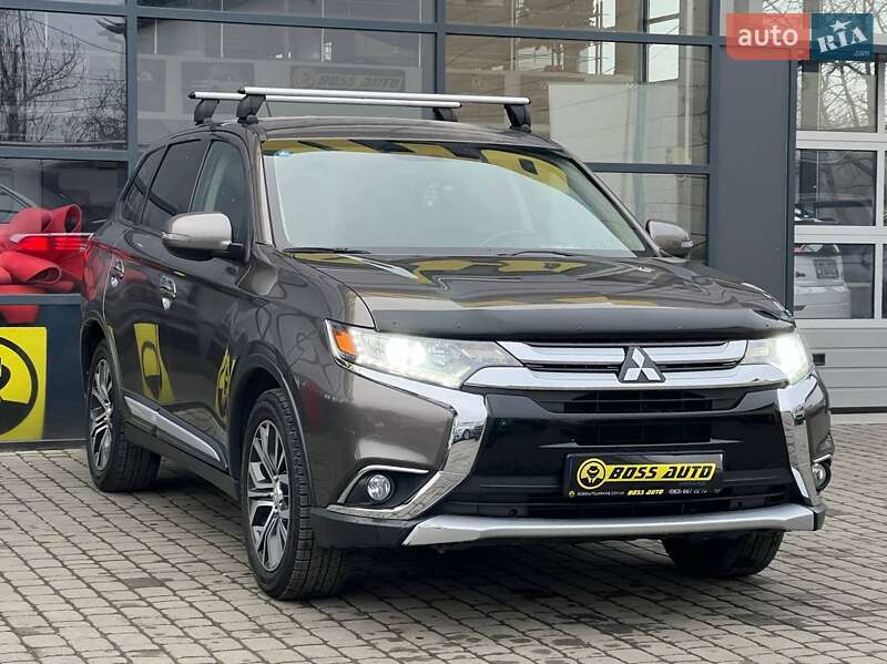 Mitsubishi Outlander 2016