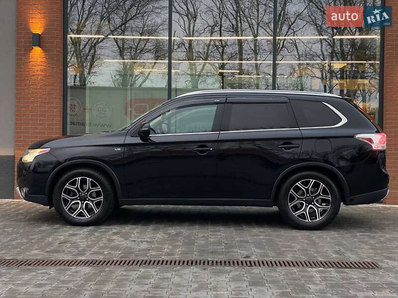 Позашляховик / Кросовер Mitsubishi Outlander 2015 в Києві фото 6 Позашляховик / Кросовер Mitsubishi Outlander 2015 в Києві